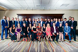 Large group photo by Jeffrey Meyer.